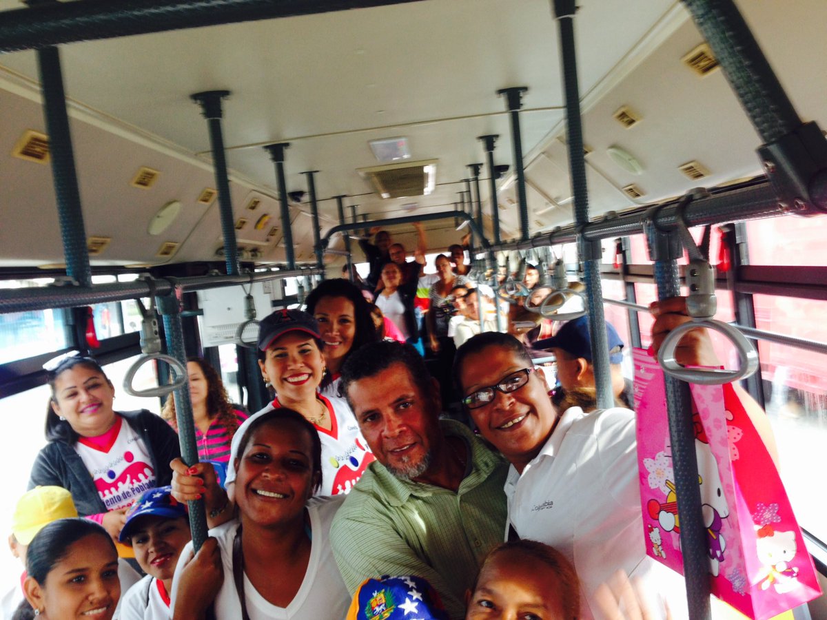 movimientombi's tweet photo. #LasQueNoSeRinden @movimientombi @blancaePSUV @TareckPSUV ❤️ La Revolución @maiguti10 @CarylBertho @NicolasMaduro https://t.co/yNc2a5ryEn