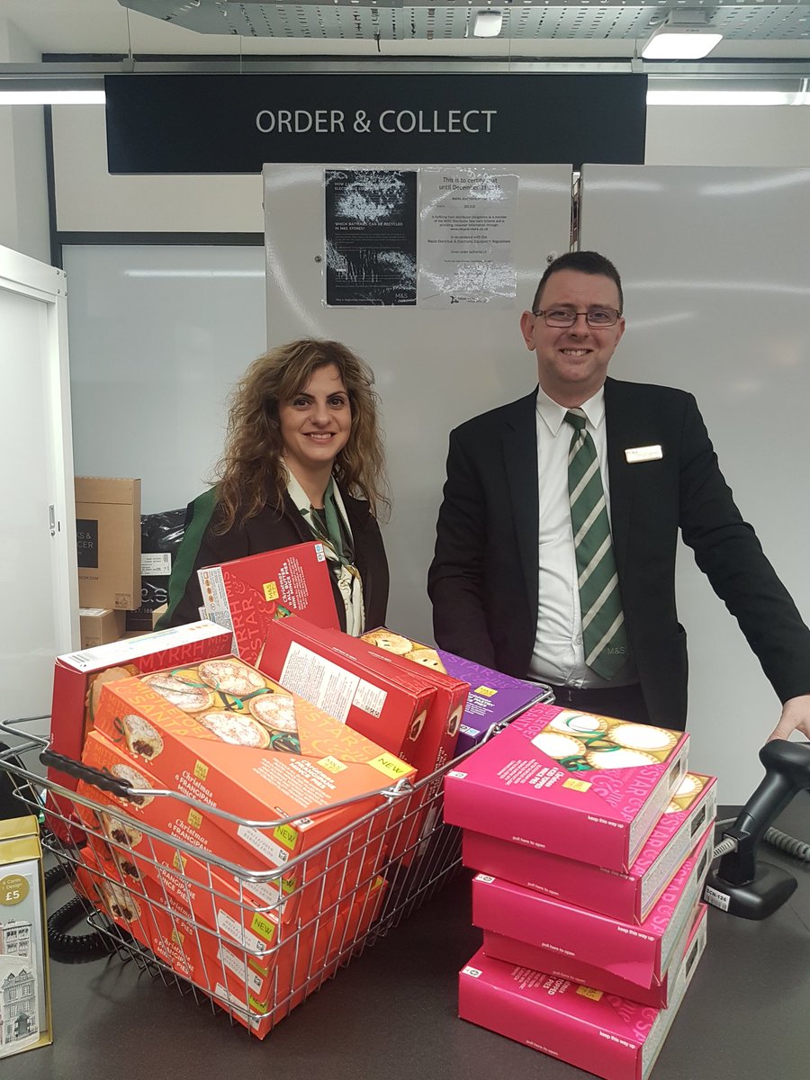 DogKennelHillAP's tweet photo. Massive thanks to @marksandspencer #teamdulwich for donating all of these mince pies for our xmas fair tomo #dkhapxmasfair ❤❤ https://t.co/RpJ47pvGY1