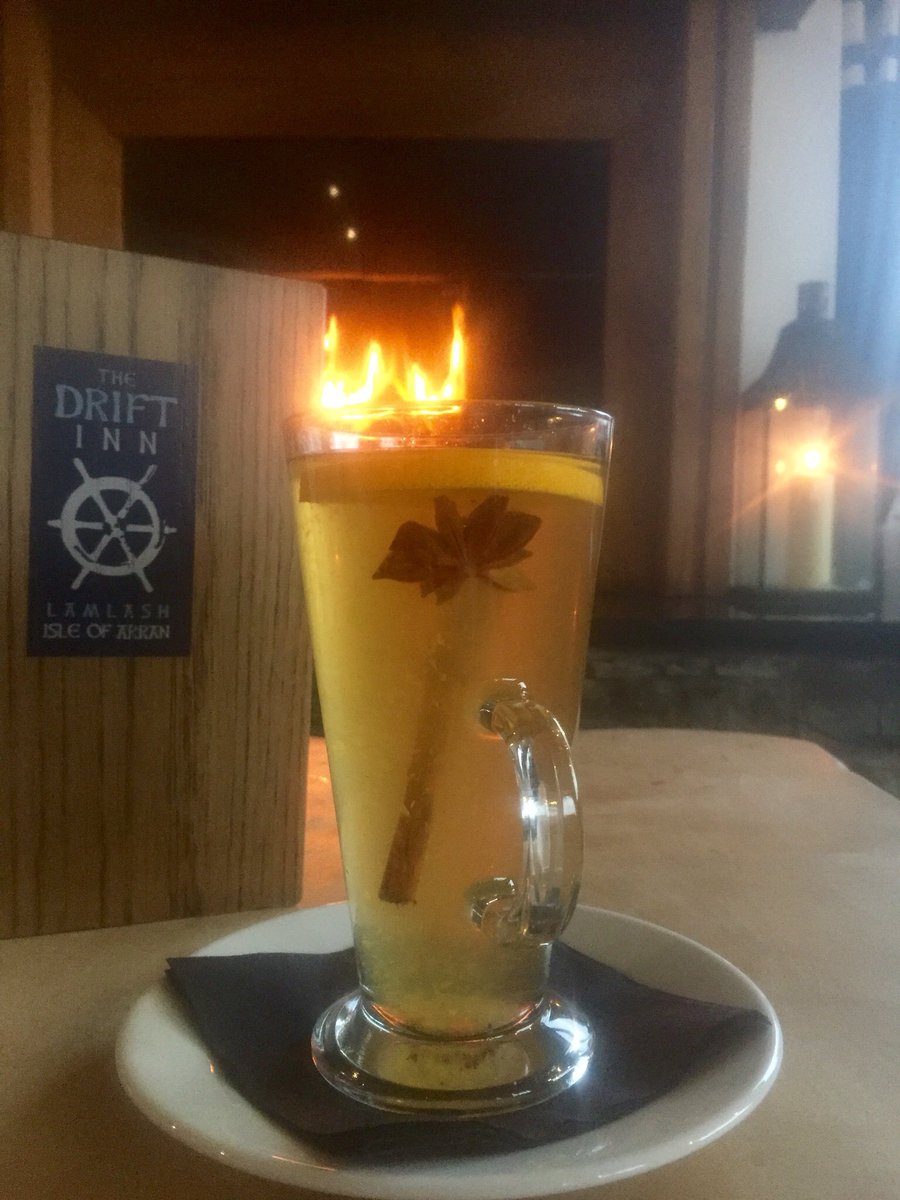 Cider is mulled for #SantasSparkle! Events start 2nite with music <a href="/LamlashBayHotel/">Lamlash Bay Hotel</a> and #Quiz at the Drift. #Christmas #Arran