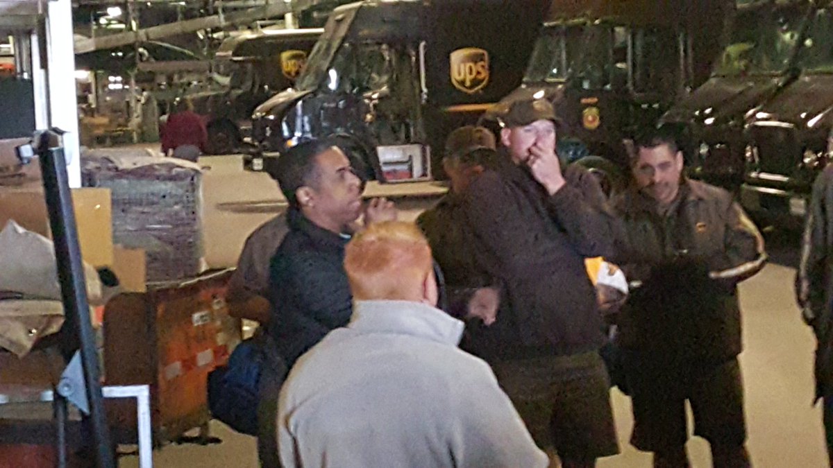 UPS Safety tweet media