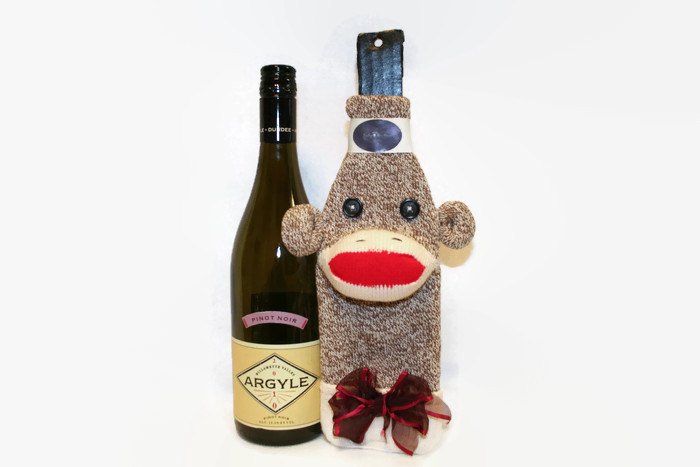 MunkeeLady's tweet photo. Sock Monkey Wine Bottle Cosy, Bottle Cosy, Sock Monkey Bottle Cosy, … https://t.co/J21QYnxC4E #Etsymntt #UnderTwenty https://t.co/N8x26ilUuI