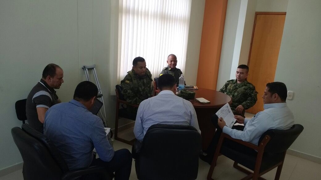 HelderGiraldo's tweet photo. En el Carmen de Chucurí trabajamos por la protección y tranquilidad de los pobladores #ConsejoDeSeguridad #BILUD #FeEnLaCausa https://t.co/5Gf8f5HwyQ