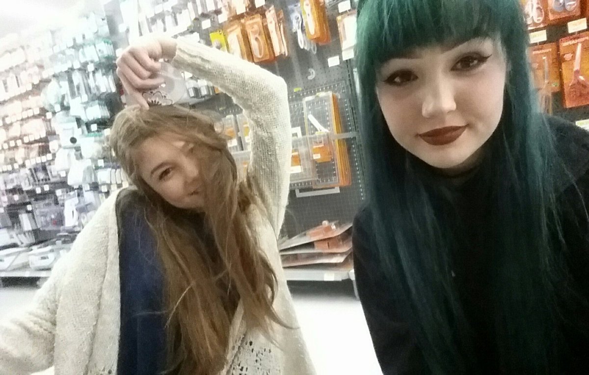 emma8bit's tweet photo. we *kinda* had a glow up. @allysmith_37 https://t.co/6bDrrUJFZh