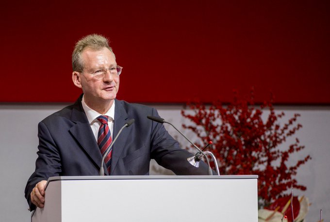 View image on Twitter