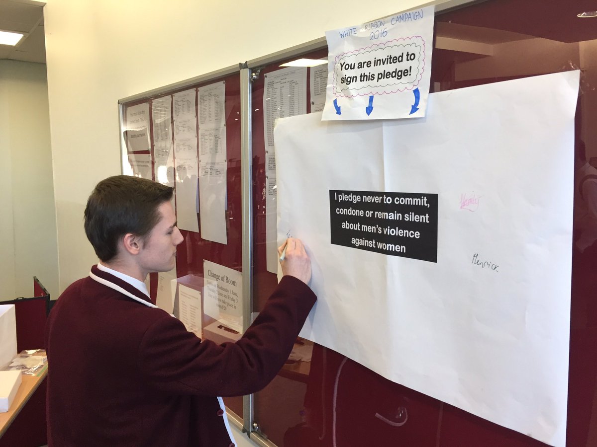 Our Senior Pupils raising awareness today for #WhiteRibbonDay which marks the start of the #16DaysOfAction Against #ViolenceAgainstWomen