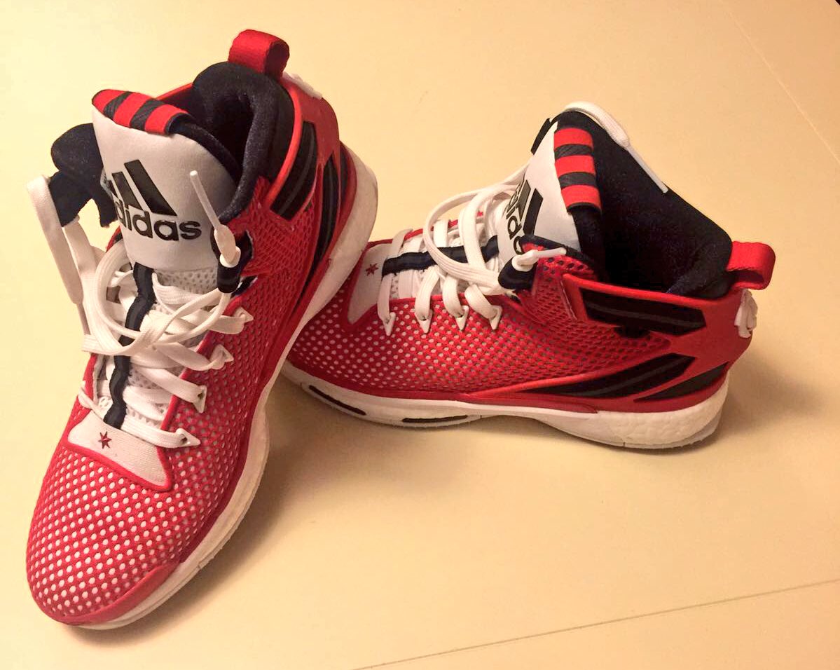 Quieres entrar en el sorteo de mis 👟?Haz 1 retweet.Si llegamos a 2000 RTs habrá 1 regalo extra(camiseta selección firmada)
Hasta 30/11⏱23.00