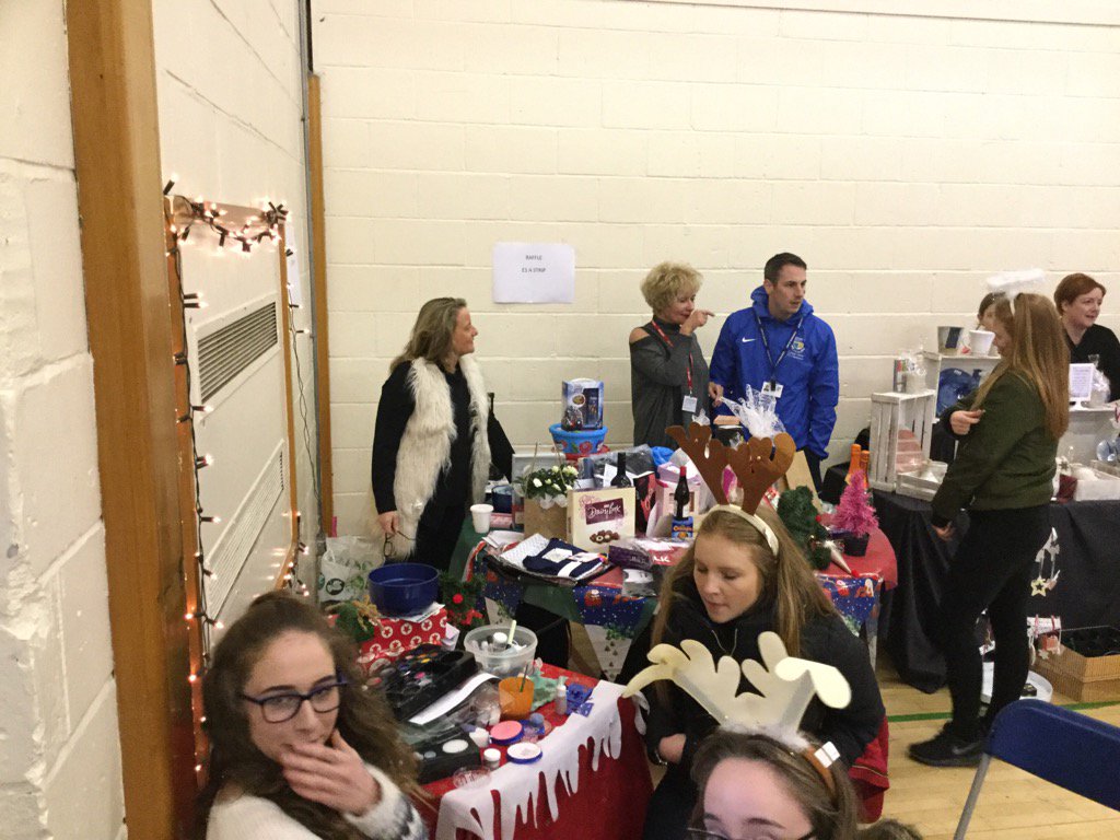 conyers_sl's tweet photo. An awesome atmosphere at the Christmas Market. Thank you to the awesome Student Leaders and all involved. https://t.co/7ODdeVodPN