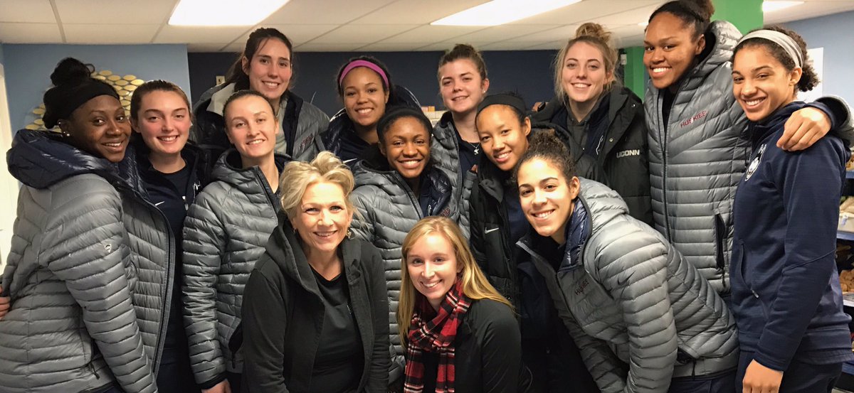 macccharities's tweet photo. Ladies huskies spend the day at MACC! @UConnWBB #giveback #volunteersrock #charity https://t.co/rZHA94CHdH