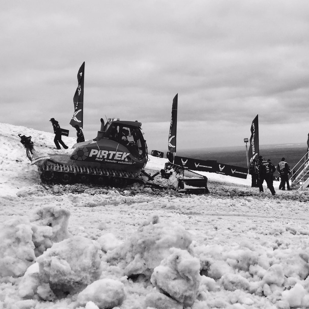 GarytheGroomer's tweet photo. Looking good, feeling good, grooming good. #slick #AMSOILDuluth #Pirtek https://t.co/CIIczA9hiz