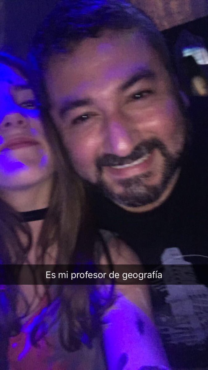 AgustinaOrtu's tweet photo. Claramente no puede faltar el fotón de la noche🙏🏻😹 https://t.co/wZEIyAg3vB