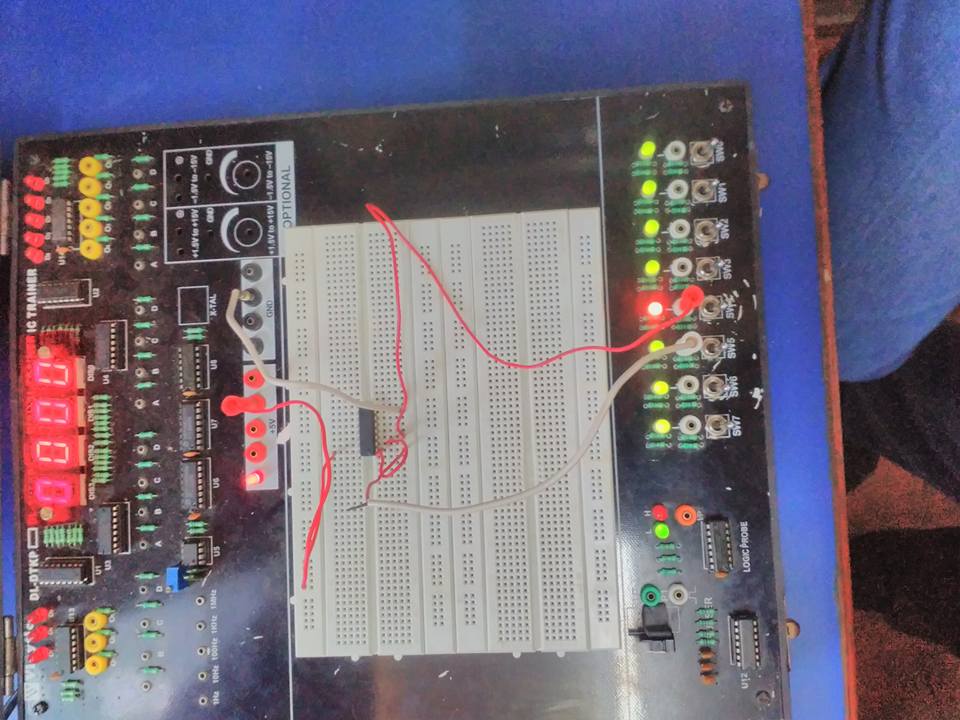 Ranitghosh_kol's tweet photo. today at #digital_lab .....have a great experience..with #Abhijit_Sir https://t.co/myrio5237y