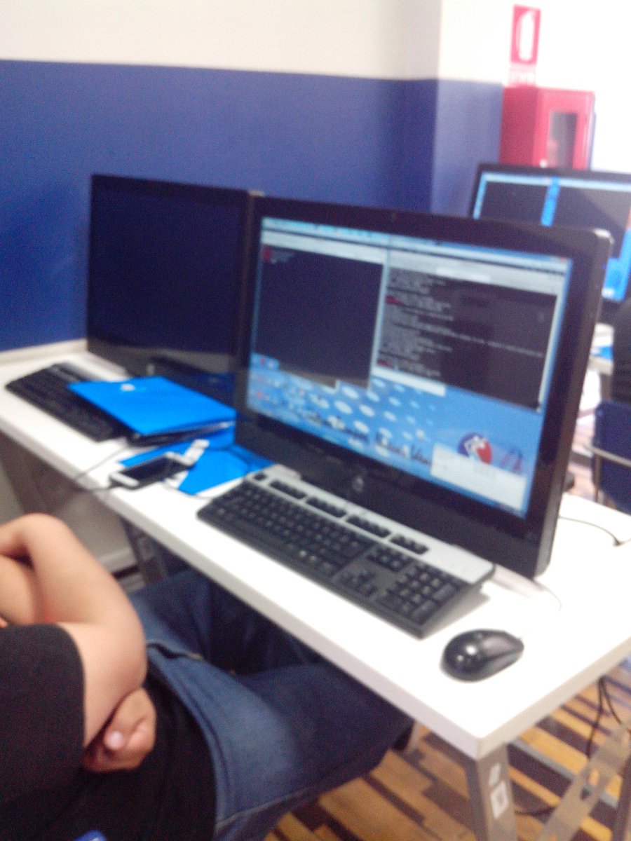 PeruHackCon's tweet photo. #PERUHACK2016NOT https://t.co/z84q3CSskP