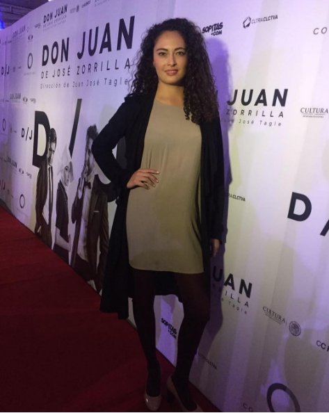 MMAgency_'s tweet photo. Nuestra #Actriz @FerVizzuet en la presentación de la obra #DonJuanMx la noche de ayer. #TalentoMM #RedCarpet #Mexico https://t.co/fQMbdRIgMs