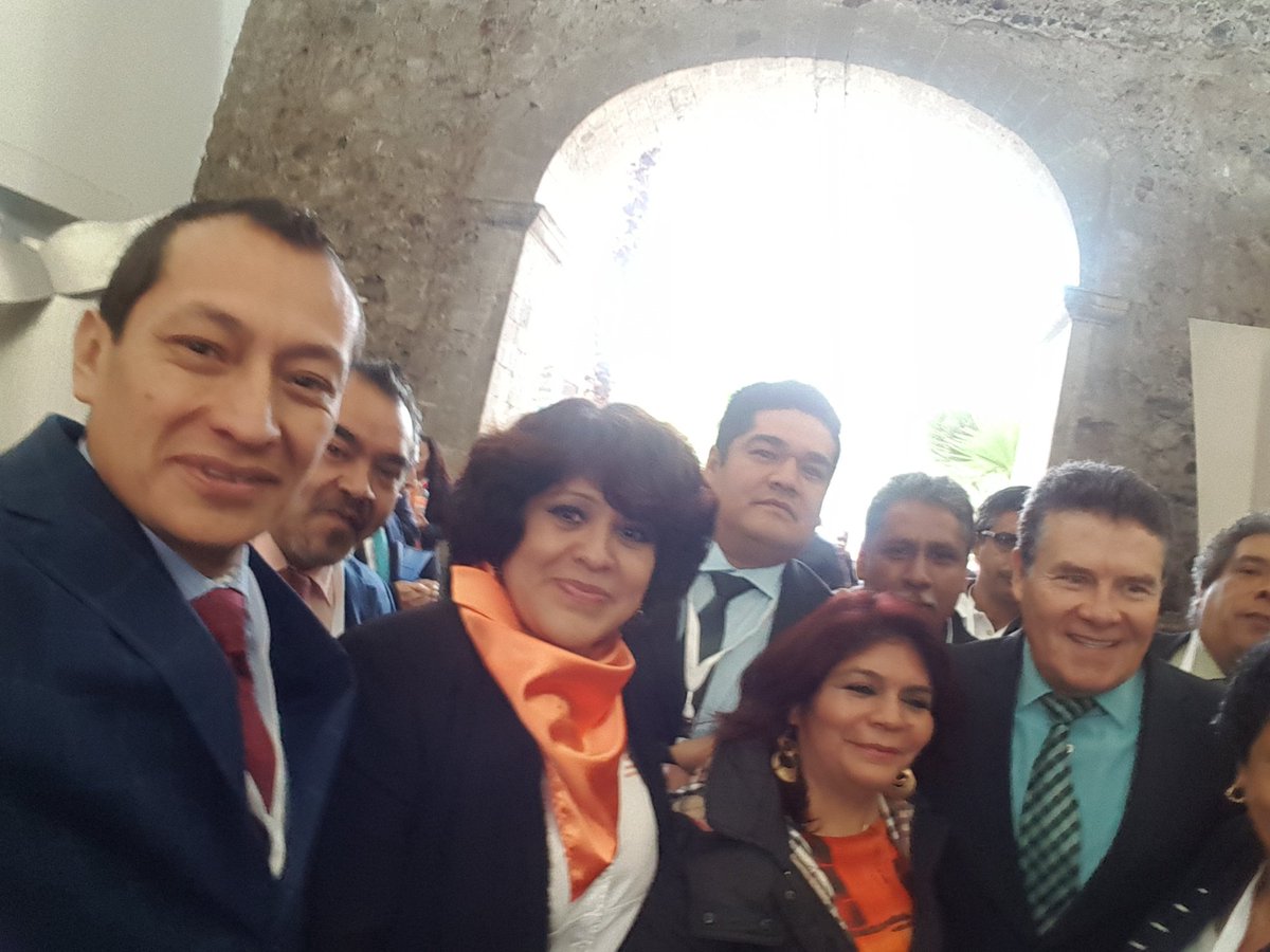 raysnte's tweet photo. Con mi presidente nacional https://t.co/AIj0mRn7NO