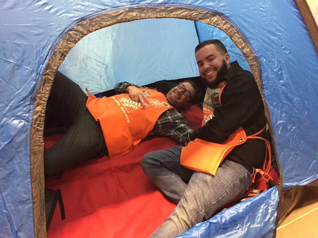 hollymac101's tweet photo. How to sell a 2-person tent on BF ✔️ #woodlandwins#havingfun @MikeSpates @XBaptista51 https://t.co/QJHOzF5egz