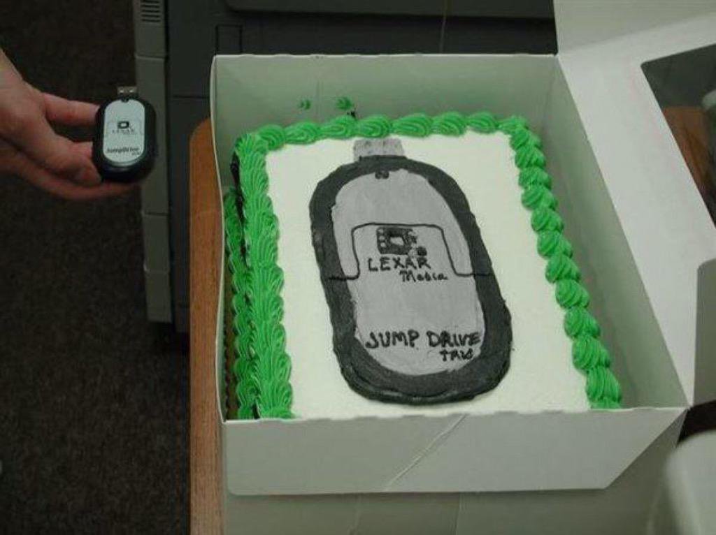YouHadOneJ0B's tweet photo. This is what happens if you give a cake shop a USB stick containing an image you want to appear on a cake. https://t.co/vFEOx6tozO
