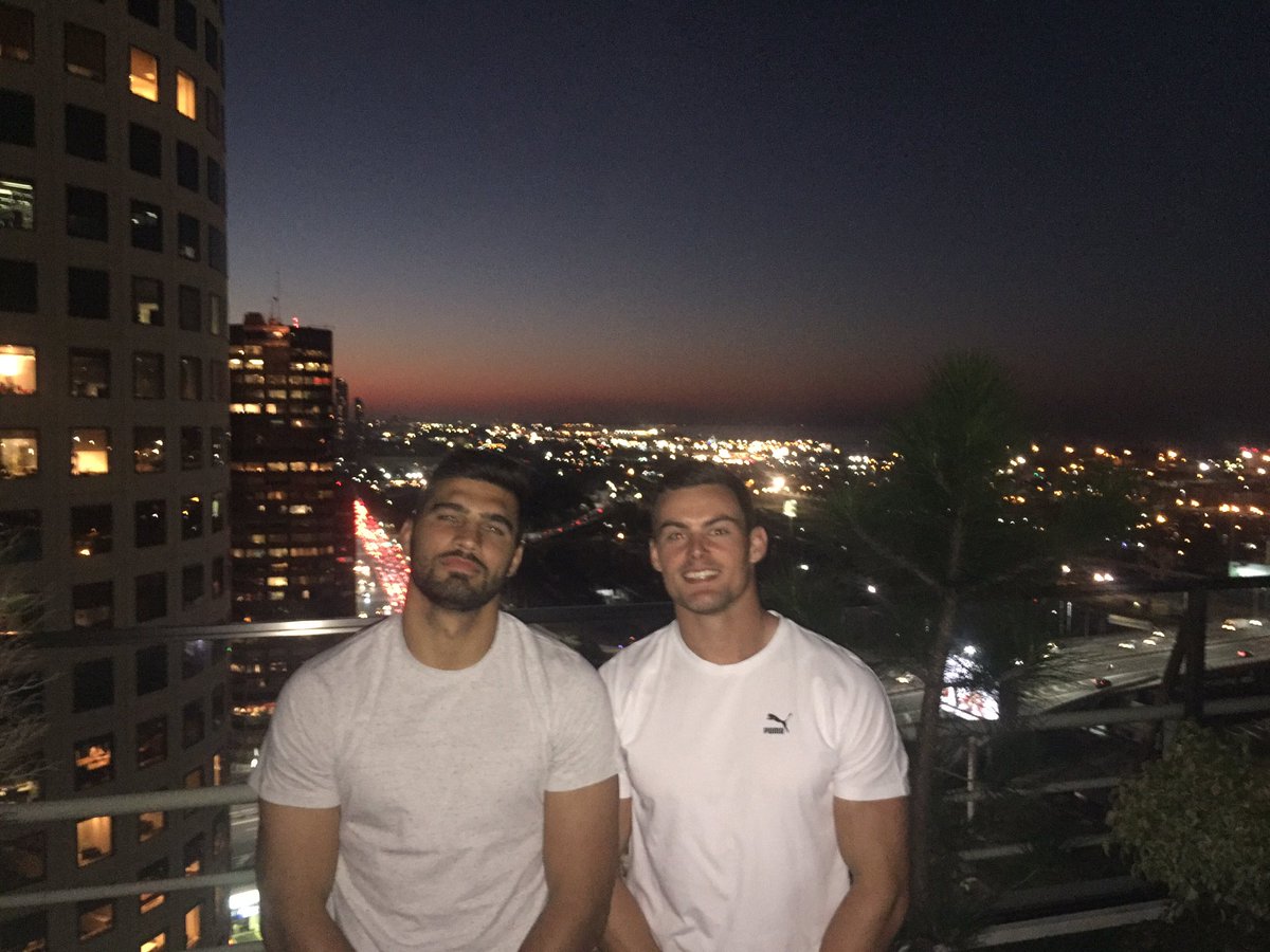 JesseKriel15's tweet photo. A massive happy birthday to this legend , a great friend that has become a brother @Doogz ! 👊🏼 https://t.co/4DCfKsJsr1