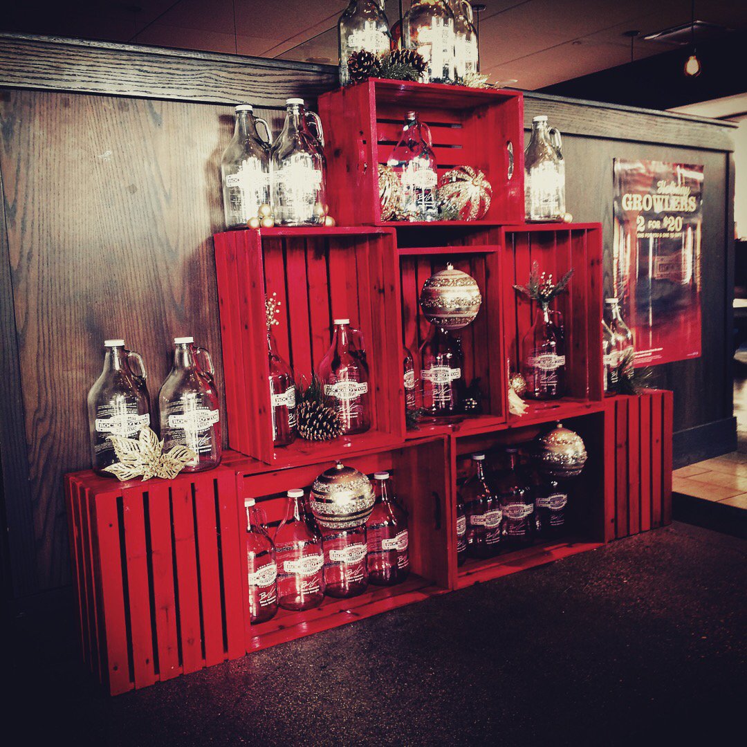 RockBottomLB's tweet image. The holiday spirit is in full swing here at Rock Bottom! Come in anytime and get two new growlers filled for only $20. #RBAlwaysBrewing