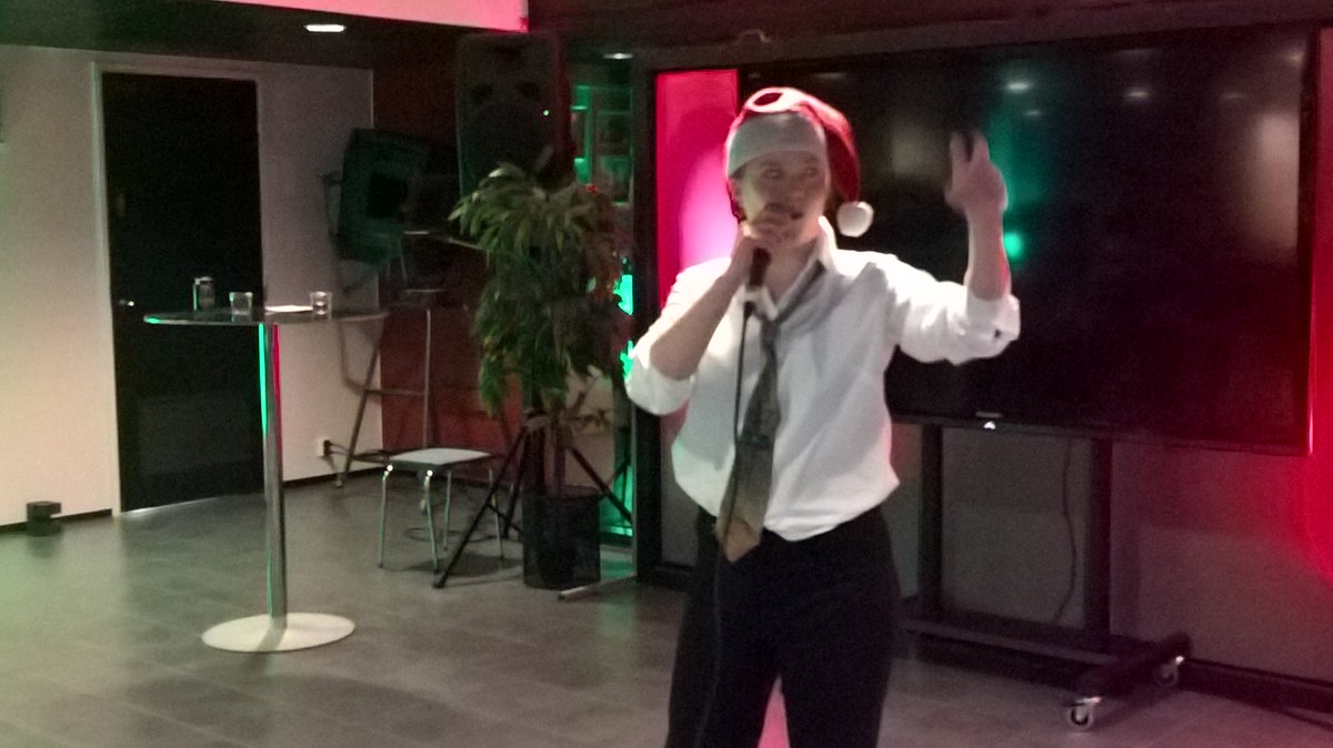 To_Elina's tweet photo. #comet20 juhlallisuudet jatkuvat. Parhaimillaan tutkimus jää elämään projektin loputtua. #dokumenttiteatteri https://t.co/Zm3Q3m1I3Q