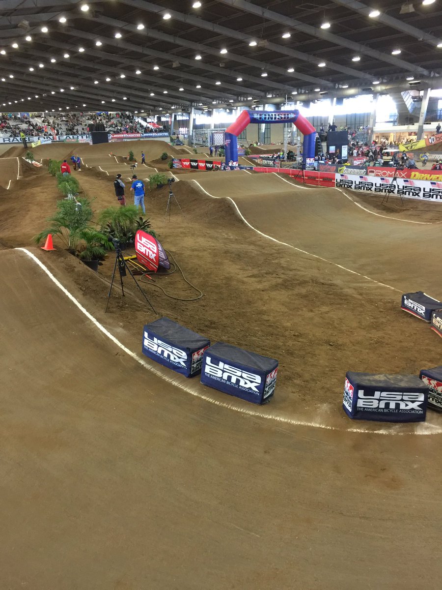 usabmx's tweet photo. 12:23 and the first round of #ROC motos are done. Second round of #MixedOpens to staging! https://t.co/i2SznsI8gP