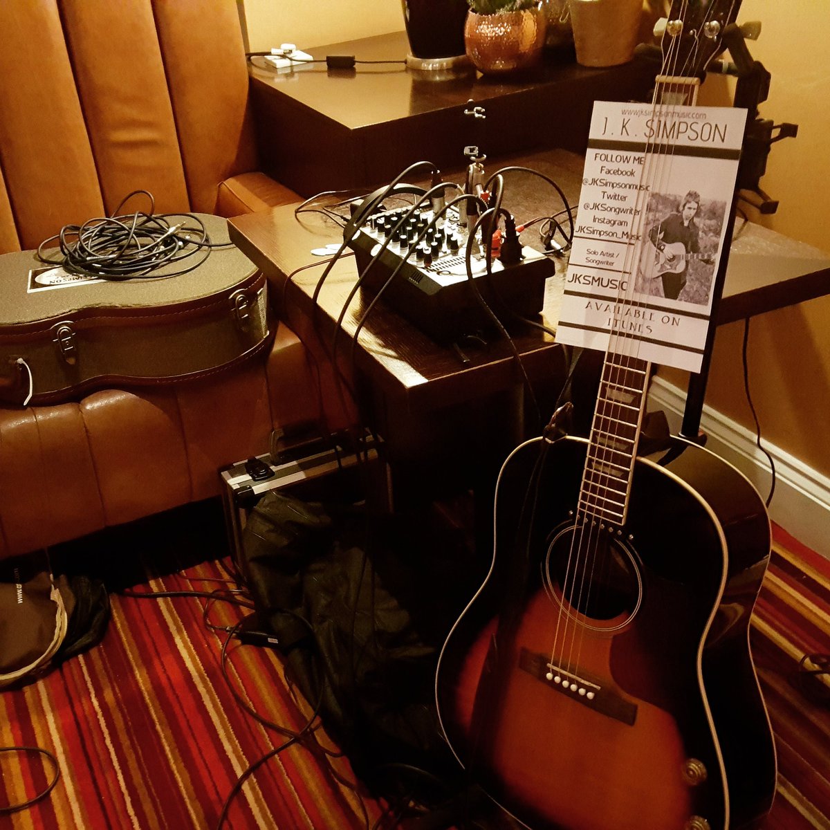 EliRivers_Music's tweet photo. Live N Ready - J.K.Simpson - York Marriott #YorkshireMusic #Live #Songwriters #Jksimpson #Acoustic #fridaymusicfun #MusicForLife #Wakefield https://t.co/9OKpmT47Dm