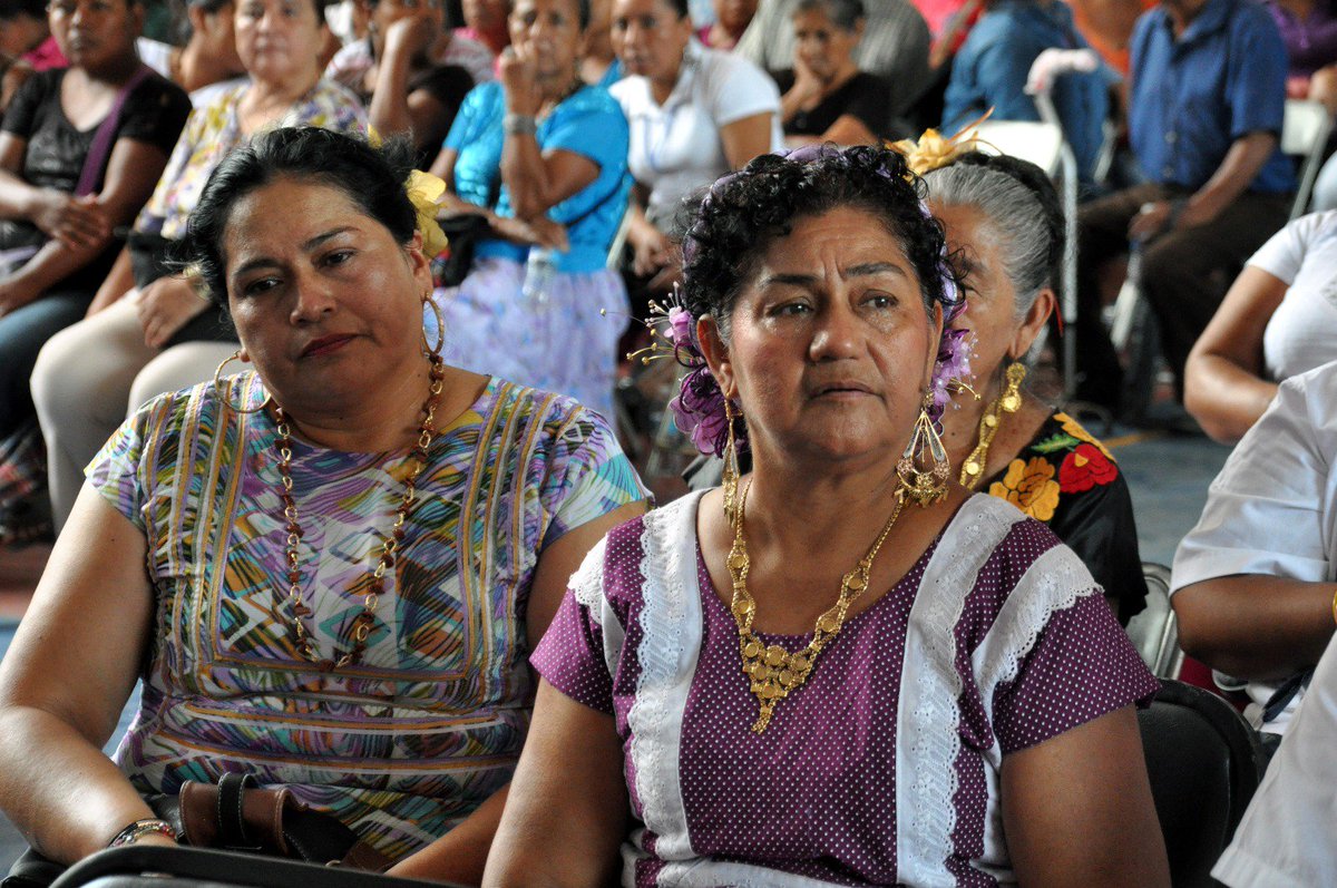 SEDESOL_mx's tweet photo. El #PAIMEF capacita, orienta y atiende a las mujeres para que enfrenten las diversas formas de violencia que puedan llegar a sufrir. https://t.co/SZj2Wuia1n