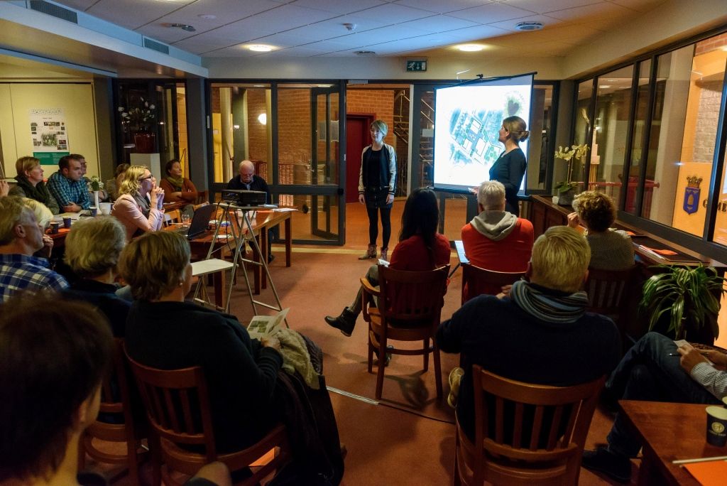 Locatie Zonnebloem in Borne krijgt woonvorm, maar welke? tubantia.nl/regio/hengelo-…