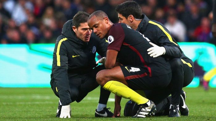 vibesloaded's tweet photo. Manchester City Captain Vincent Kompany Out Injured Till 2017! (Full Story) https://t.co/yXZnM2gjgH https://t.co/HPvwJsaiGn