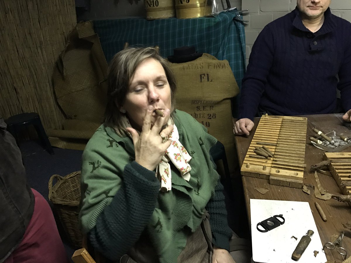 Loop ik daar in 1 keer Tjeerd van Lichtendal (viskoper uit Harlingen) tegen het lijf. #urkinwintersferen weer top georganiseerd <a href="/roelofoost/">Roelof Tiede Oost</a>