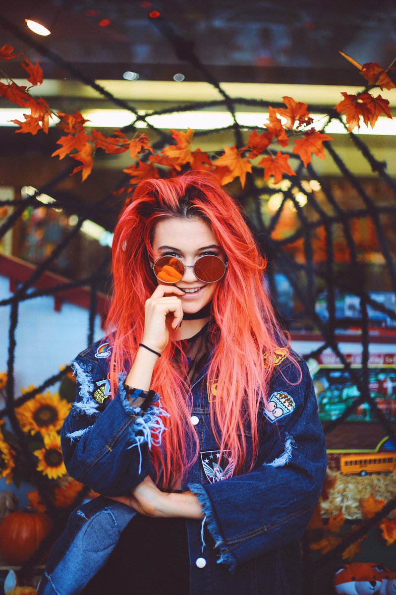 jessiepaege's tweet photo. NEW VIDEO: HUGE Black Friday Haul 2016!! 💕🐸🌈🎉🐬 link: https://t.co/mQ1CDc6t5q https://t.co/SrFtzhEOuN