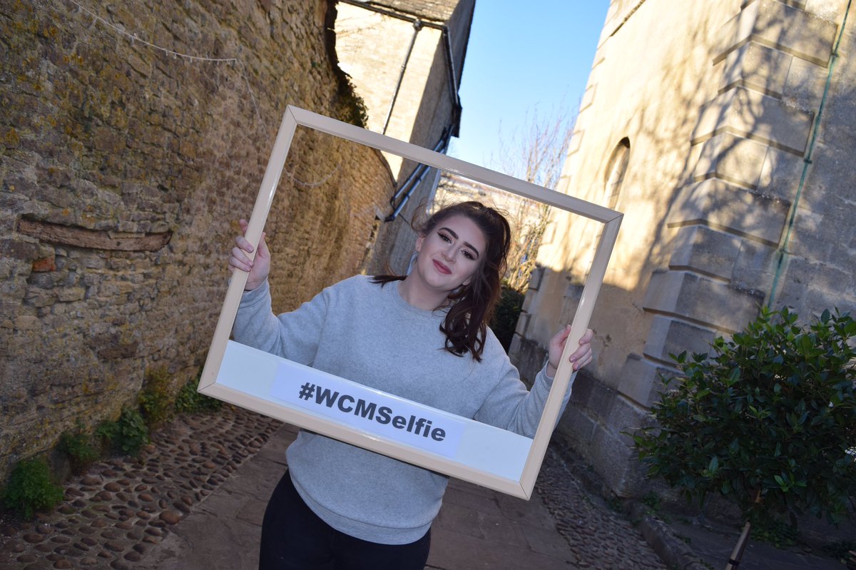 WoodstockWcm's tweet photo. It really is this easy to enter our #competition to win one of 4 family photo shoots with @BandCBicester. Just upload & #WCM2016 https://t.co/nzwfxjGnsh