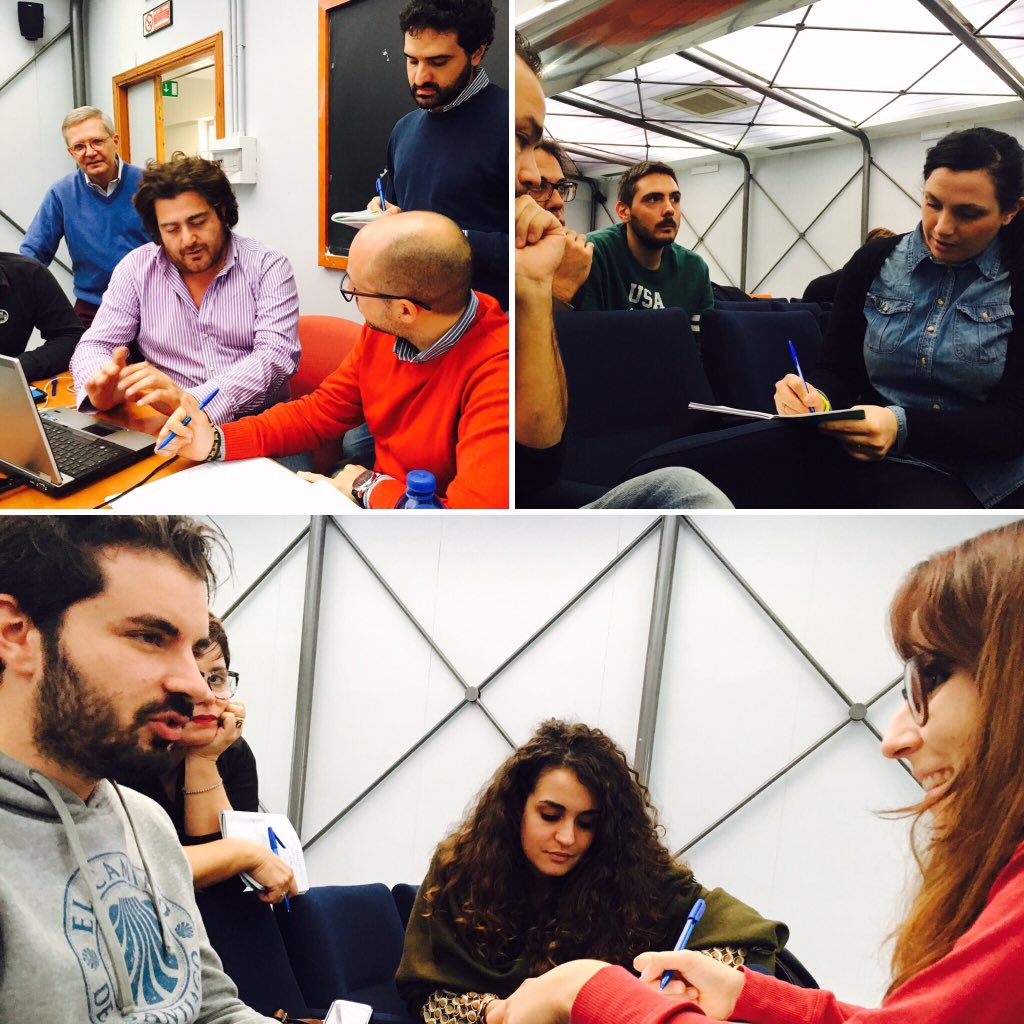 FeelRougeTV's tweet photo. #socialmaster #formazione #socialmediamarketing @FeelRougeTV @sara_margherito @robertofuso @RobertoGueli @ninoranda https://t.co/MXvqtO3vQt