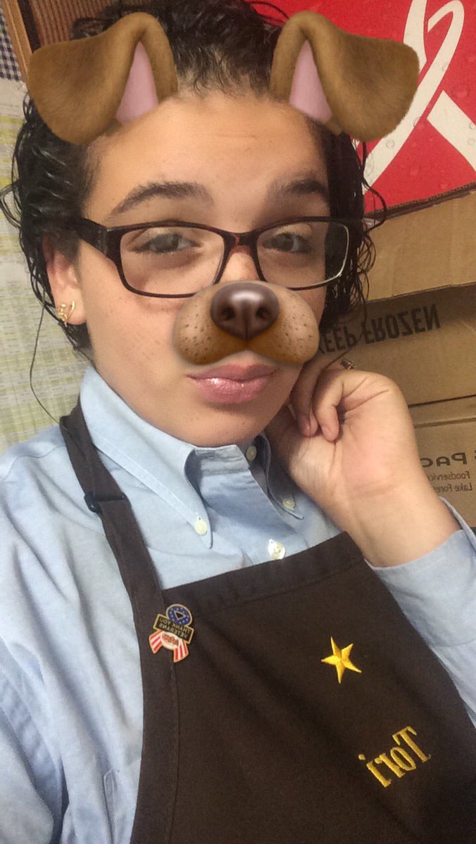 Tori_Elane's tweet photo. My selfies stay lit 💦😜💸💰 https://t.co/yREem6kMnj
