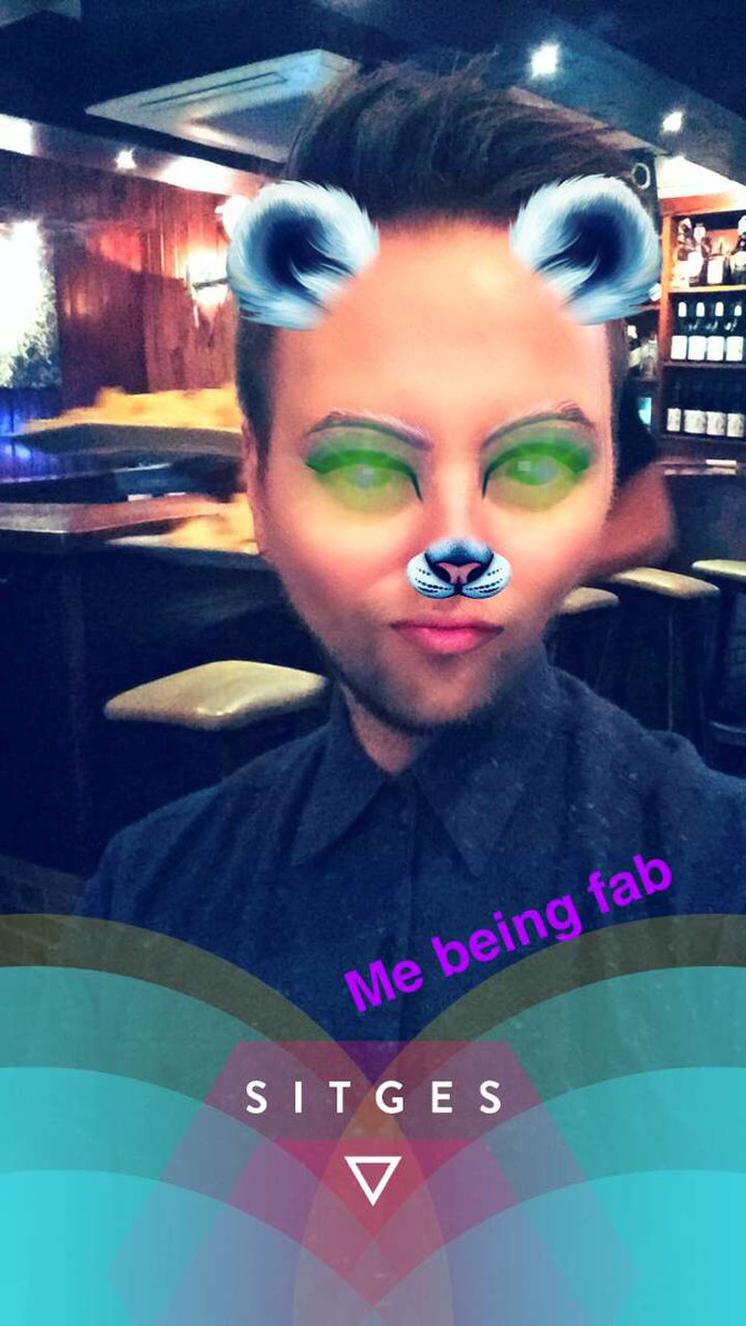 Fabnightin's tweet photo. Rambo here 🙇🏻 Still taking fab internash #fabfriday https://t.co/y5dKwW5Bt7