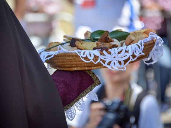 alma_sardinia's tweet photo. Piccolo viaggio Gastronomico Sensoriale seduto lungo il bordo del Desiderio, dedicato ai Sardi nel Mondo.
https://t.co/NgbUXRVTtA https://t.co/leqcut0XMf