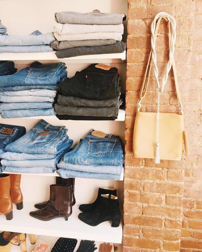 ShopMaeven's tweet photo. so much good denim at the shop 💙 here today until 8pm and back at 12pm tomorrow! #popup #g… https://t.co/weBTwq4ORW https://t.co/5pRdD6uBae