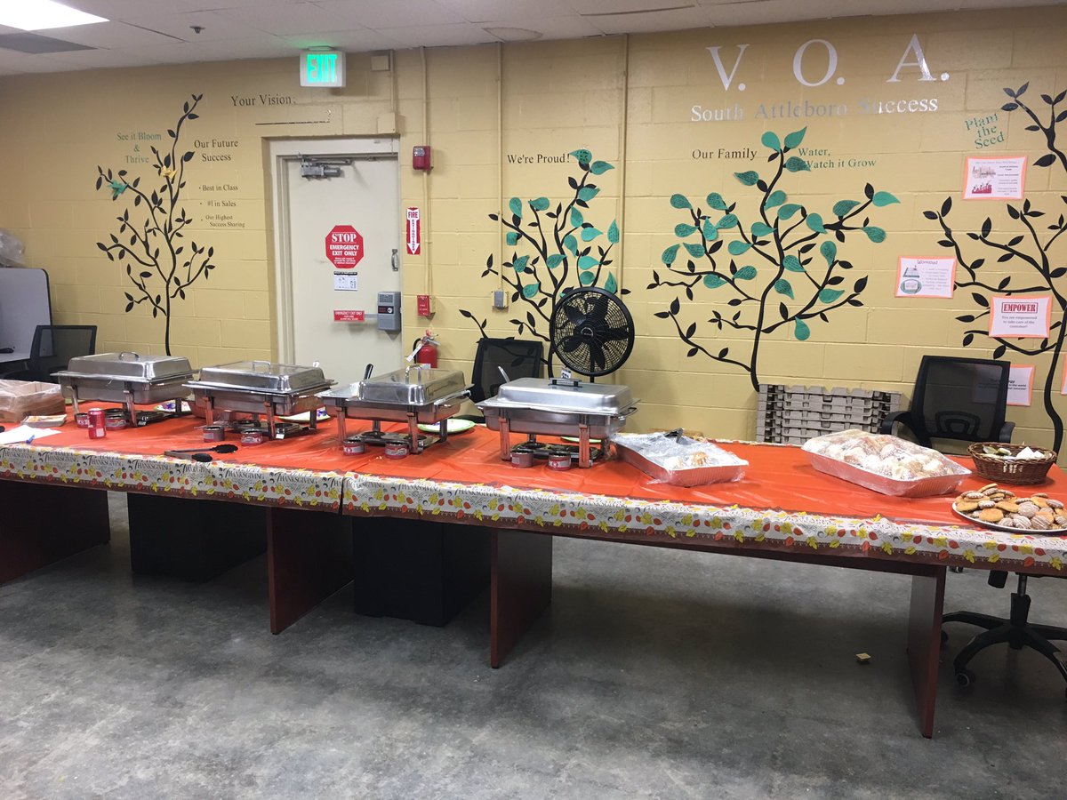 THD_2659's tweet photo. Black Friday-food, demos and great customer service. https://t.co/sZ7rtQiLKm