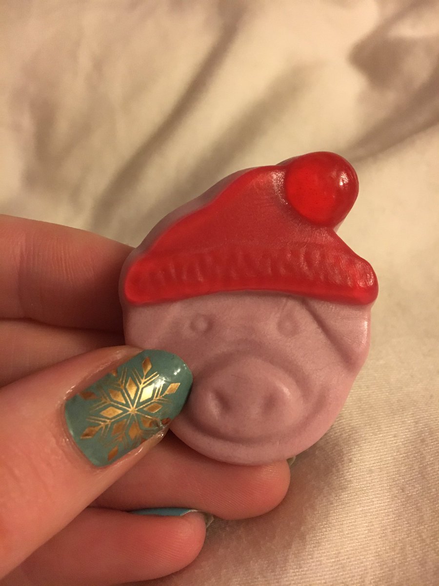 KateStanforth's tweet photo. What I'm supposed to be doing - replying to emails. What I'm actually doing - stuffing my lil piggy face with these guys 🐷 #favthingever https://t.co/5XVc30h1cq