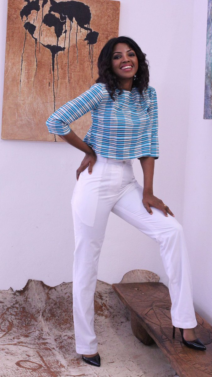 ikalook's tweet photo. Notre look04 de la collection "RENCONTRE" 
#ikalook #style #look #fashion #madeinmali #rencontre #mode #collection #mali  #lookbook https://t.co/QQ69ocflBT