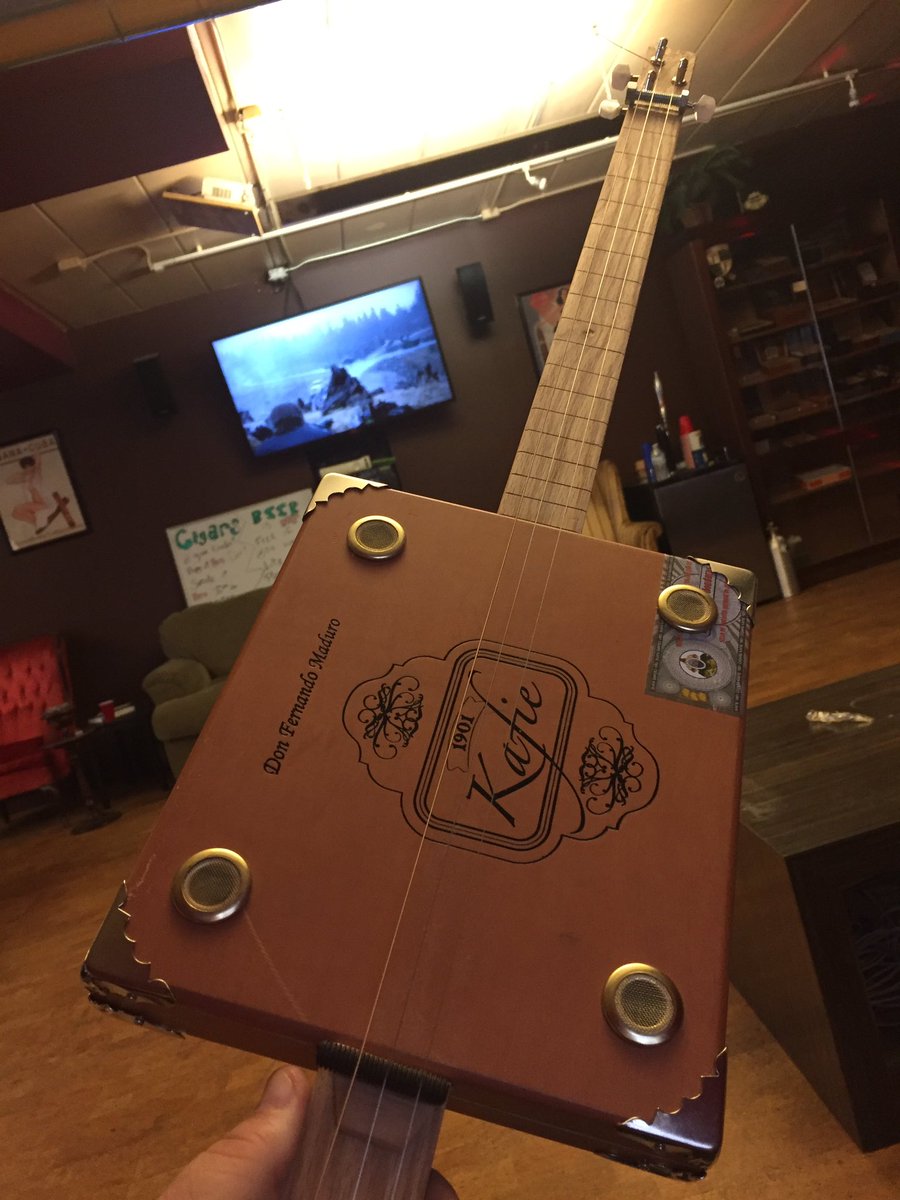 ReskoRobert's tweet photo. I was thinking we can have a cigar box guitar party come out and make your own cigar box guitar   Who all would be interested in this. https://t.co/b9d4bJs3i4