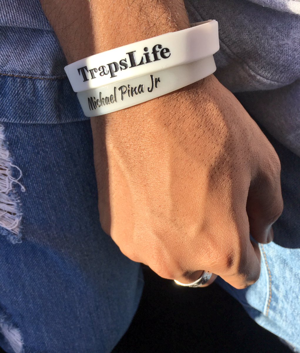 DevTheDude's tweet photo. #FamFirst #TrapsLife #MP 💯🙏🏽 https://t.co/C4JTSf0OL6