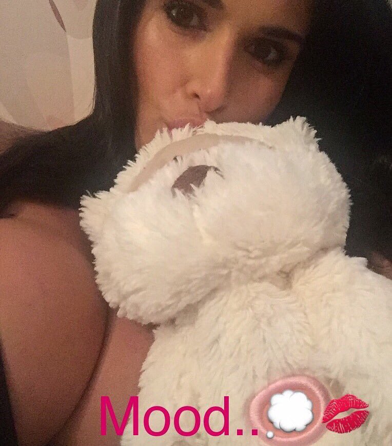 Nesadevil's tweet photo. Hola como pasan su tarde? ❤️ https://t.co/vEtFs2Zq6w