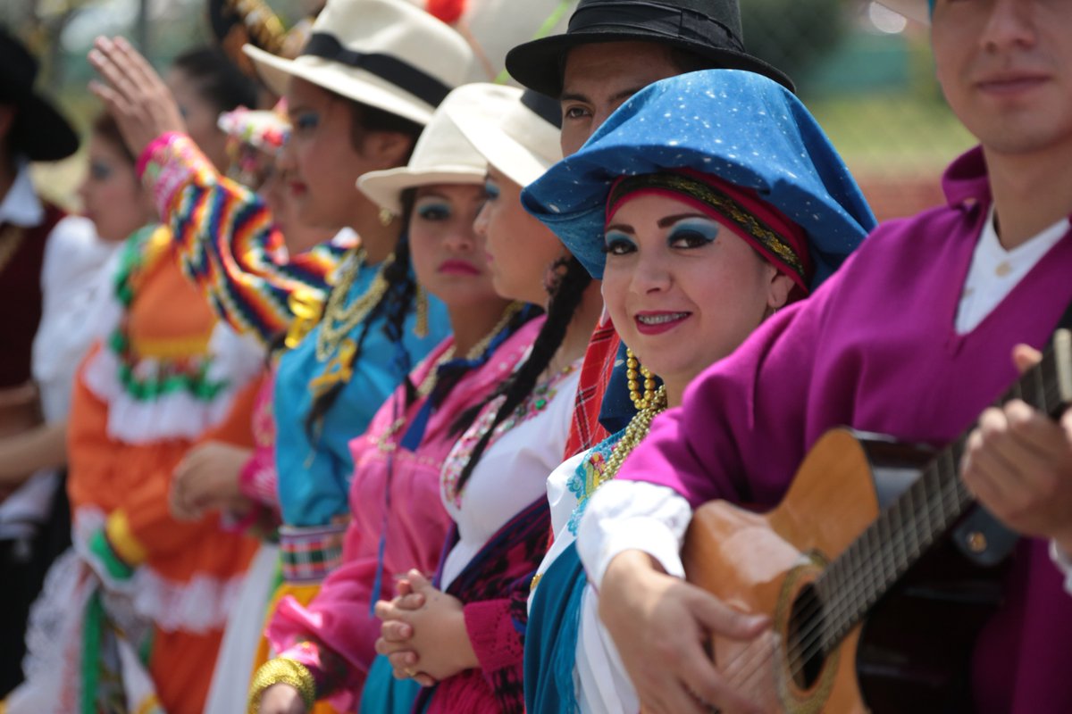 ConocimientoEc's tweet photo. El Campamento Universitario #Loja 2016 brinda espectáculos llenos de talento. Ven al Parque Jipiro y vive la experiencia. #ElArteViveEnLoja https://t.co/mduiQxZtfP