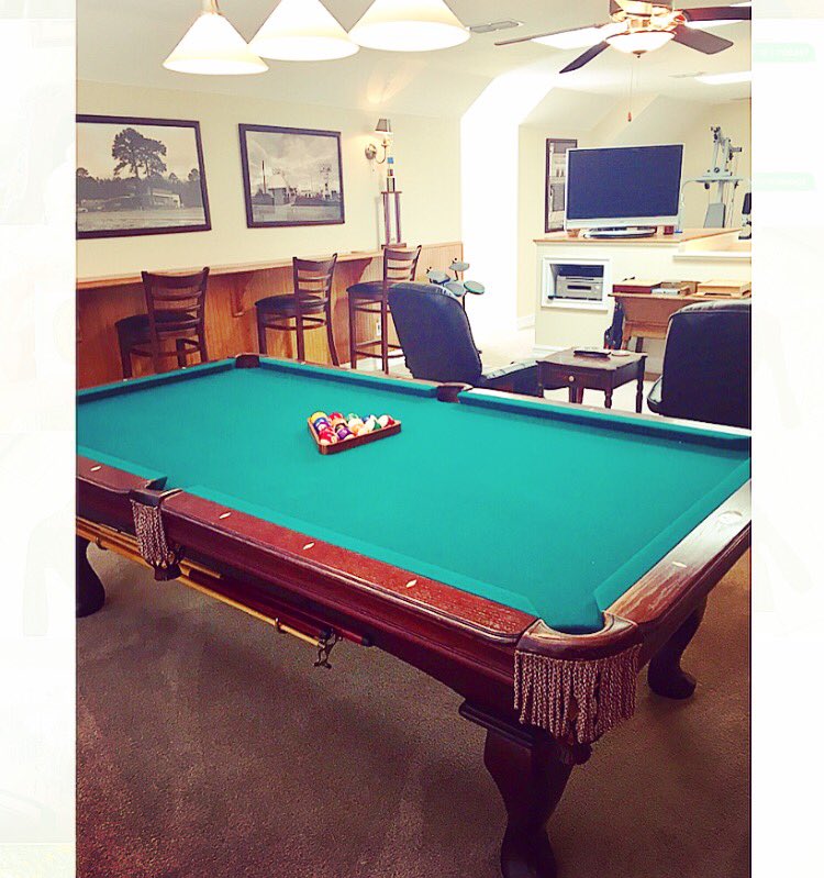 ShehuREALTOR's tweet photo. Showed a home today with a full billiard game room! #EntertainmentHome #RealEstate #Realtor #GameRoom #KellerWilliams #ShowingProperty https://t.co/GSxVD5EzzA