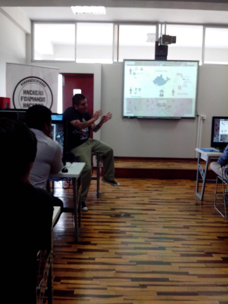 PeruHackCon's tweet photo. #PERUHACK2016NOT https://t.co/0SMgGmK01k