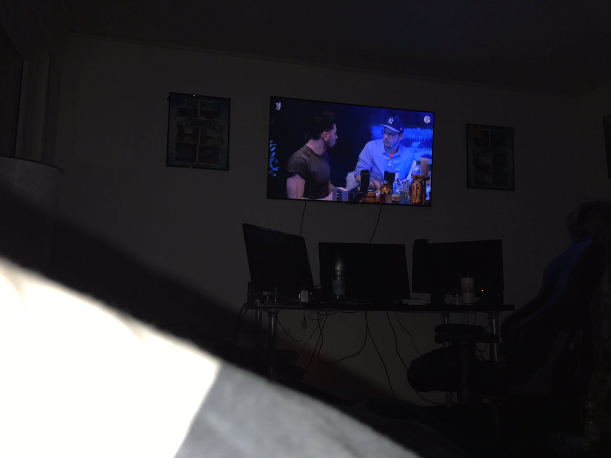 liquidnerd's tweet image. #spitzestifte #rbtv ich freu mich so auf den neusten Teil von B.E.A.R.D.S! Ich wünsch euch viel Spaß beim Spielen! 🍿