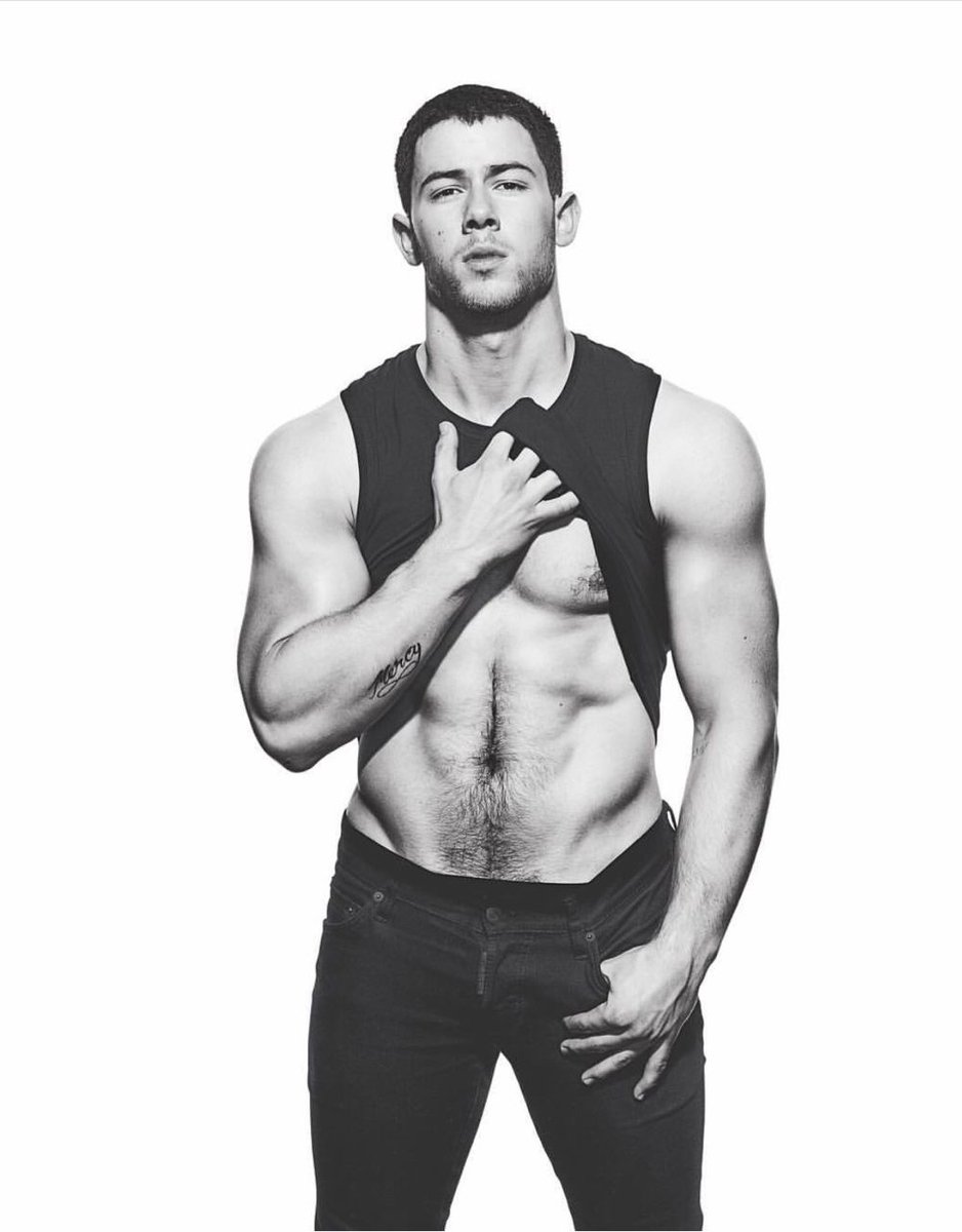 everydaybulge's tweet photo. NICK JONAS  for Men's Fitness - SEE MORE: https://t.co/bFjmFvhUK0 https://t.co/gJVAnzriIs