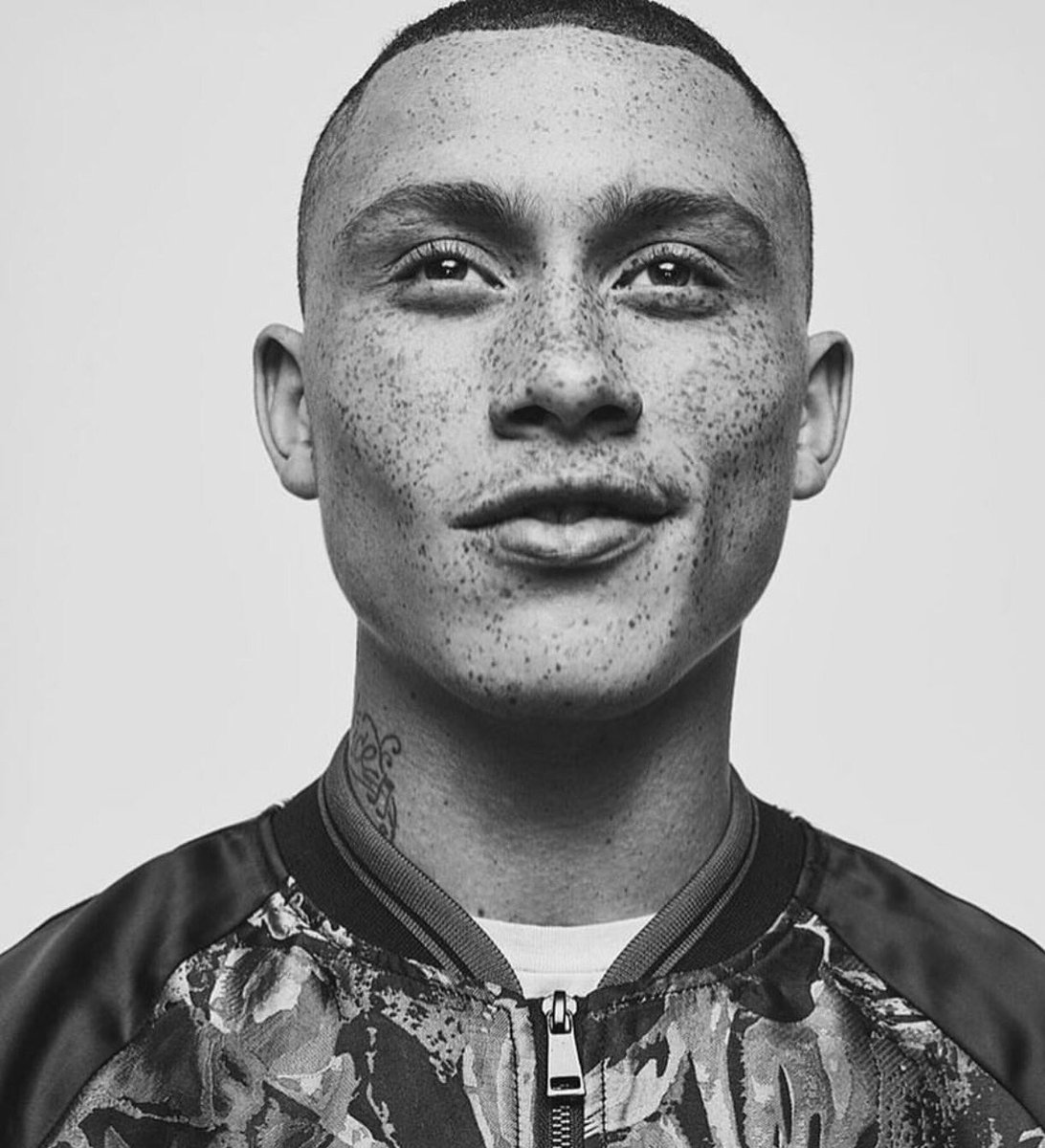 JaggedEdge1's tweet photo. @ns100__ representing #JaggedEdgeBarbers on the new SS17 @NewLook_Men campaign📸 https://t.co/qHiqSzRo4V