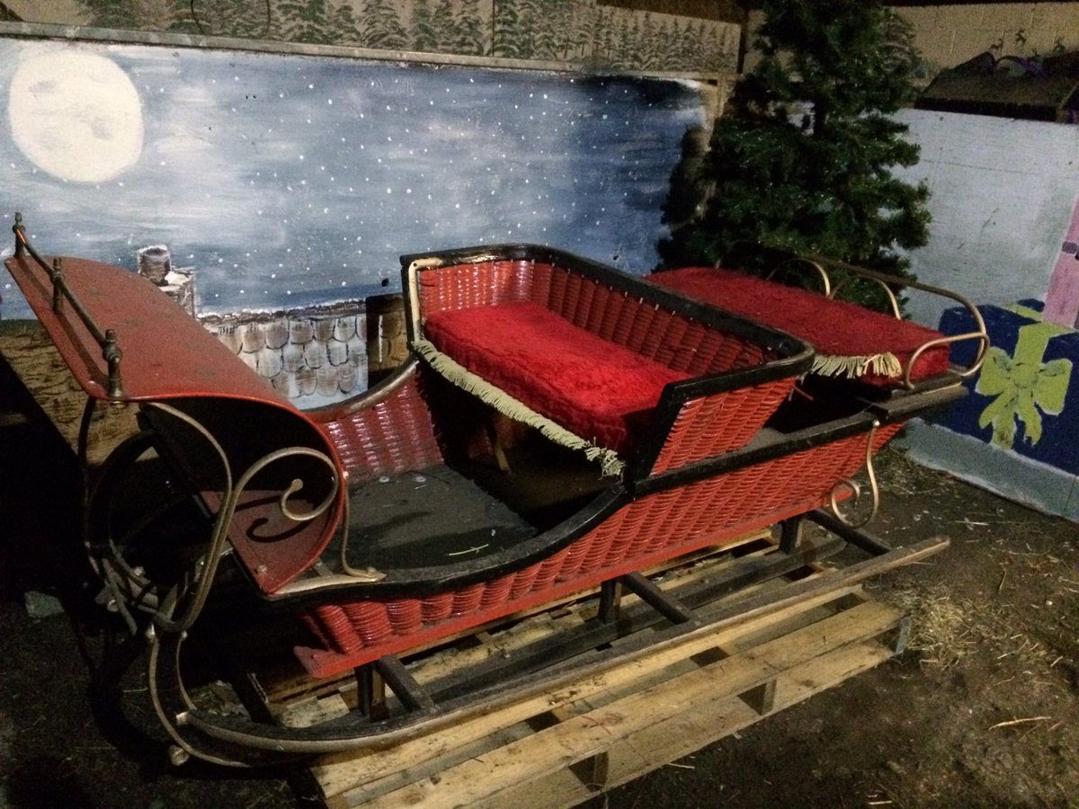 WoolleyXmasTree's tweet image. Opening tomorrow, Woolley Edge #ChristmasTree Farm. The barn is full of freshly cut premium trees and smells wonderful See our #reindeer too