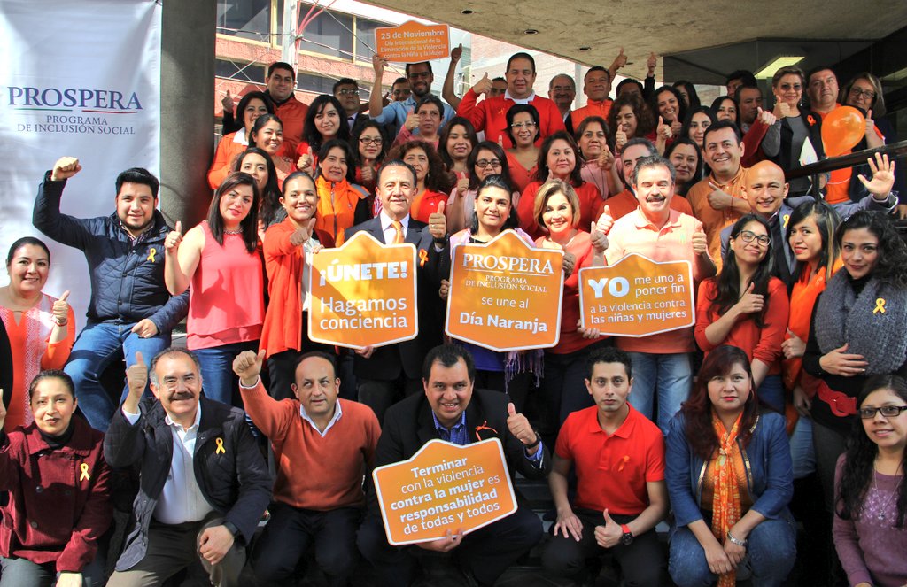 Prospera_MX's tweet photo. Personal de la Coordinación Nacional de PROSPERA se une a la lucha contra la violencia hacia las mujeres #DíaNaranja #SedesolConLasMujeres https://t.co/4FhozNsyUW